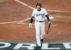 Ohtani rompió un récord con la venta de su camisa