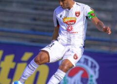 Gran momento del defensor: Edwin Peraza el general de la zaga del Portuguesa FC