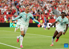 Portugal pasa a octavos tras un partido de infarto contra Croacia
