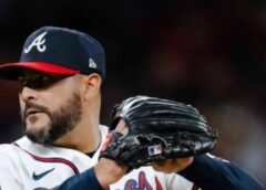 Martín Pérez sumó su derrota número 100 en la MLB